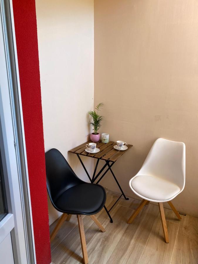 Room Julija Zirovnica Kültér fotó